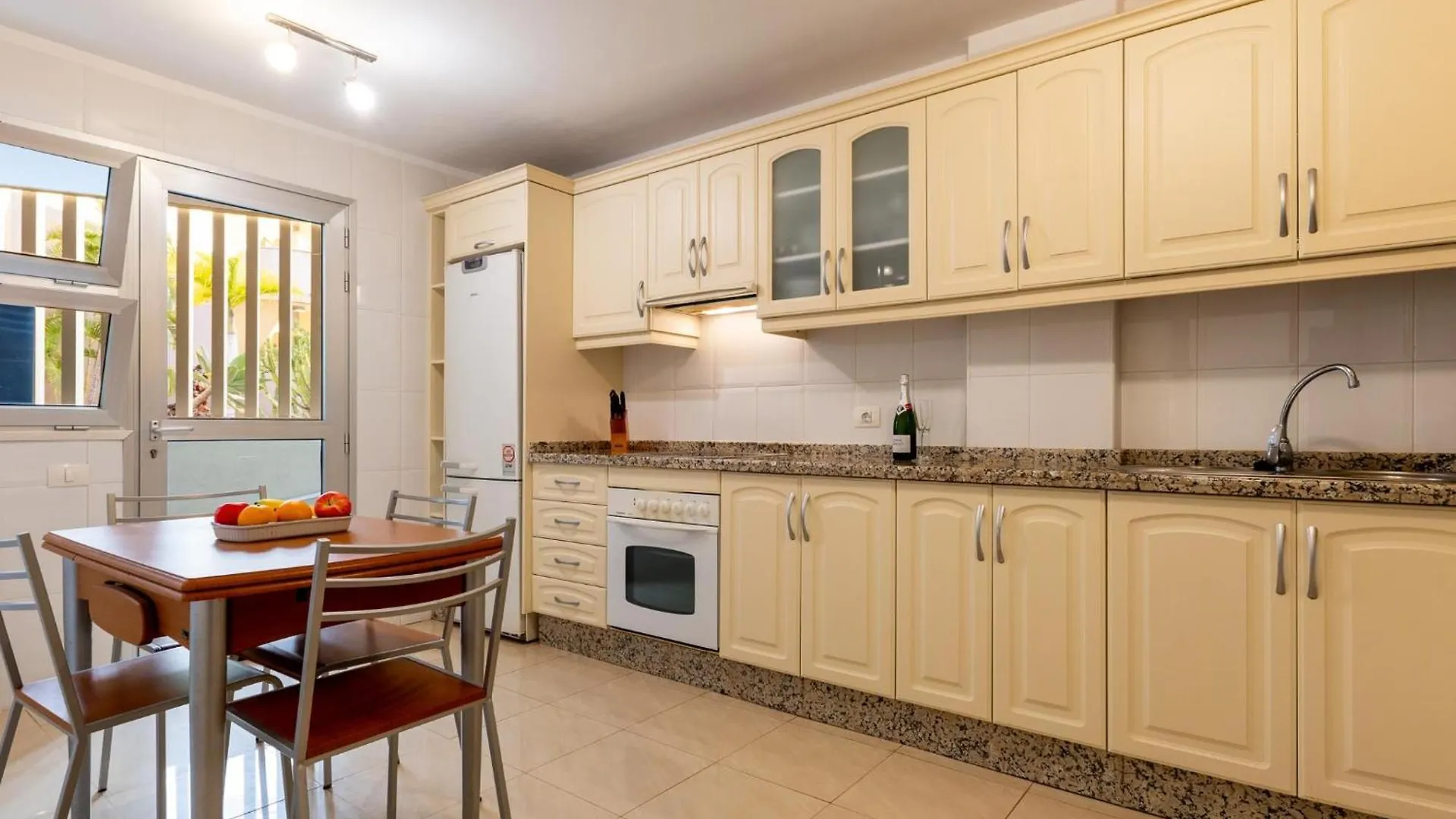 226 Sol Paraiso Sunny Apartment Ocean View Playa Paraiso  0*, Playa Paraiso (Tenerife)